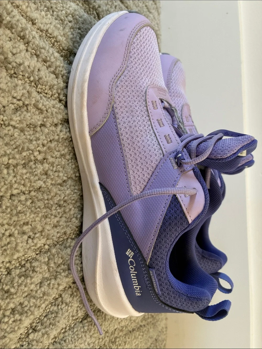 Columbia Women's Lavender and Light Purple Athletic Shoes